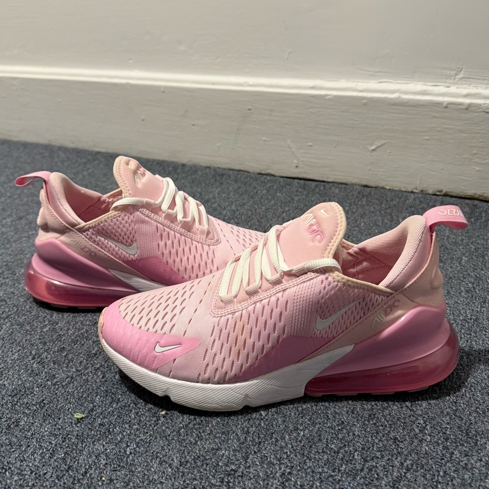 Nike Air Max 270